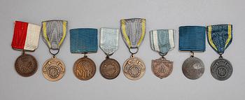 PARTI MYNT OCH MEDALJER SAMT POLETTER OCH PLAKETTER, bla silver, brons, mest Sverige, 1700-1900-tal.