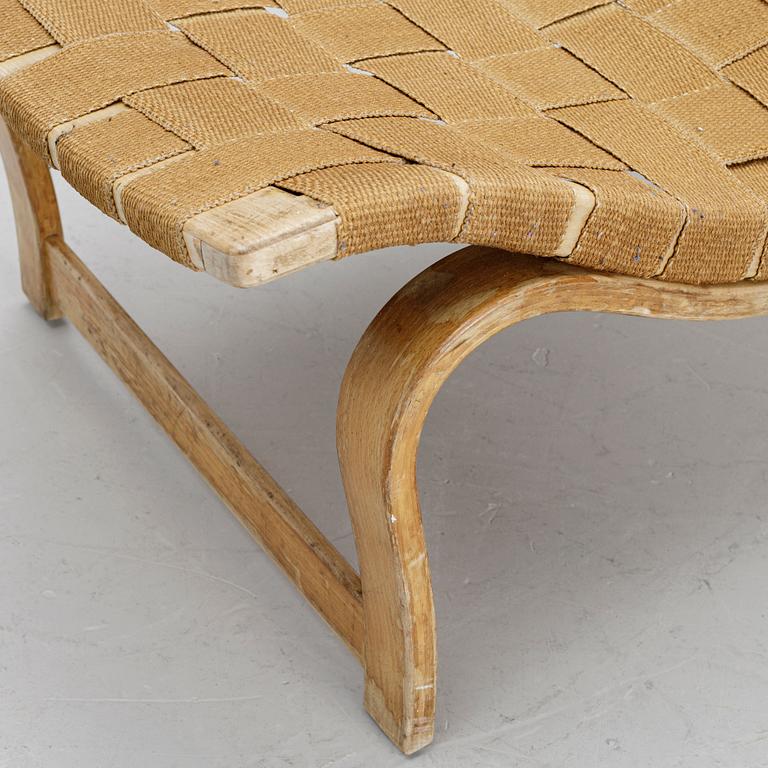 Bruno Mathsson, fåtölj, "Vilstol mod. 36", Firma Karl Mathsson, Värnamo, 1938.