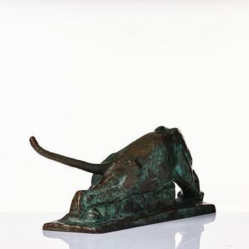 Jussi Mäntynen, Sneaking lion.