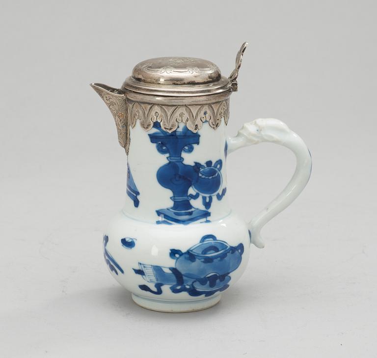 A blue and white silver mounted ewer, Qing dynasty, Kangxi (1662-1722).