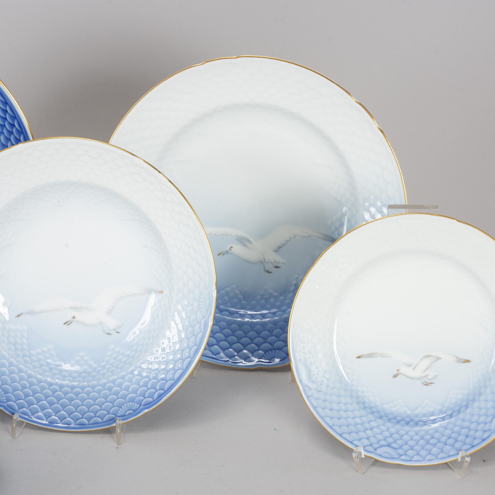 A party 'Blå Måsen' part coffee and dinner porcelain service, Denmark, second half of the 20th century (52 pieces).