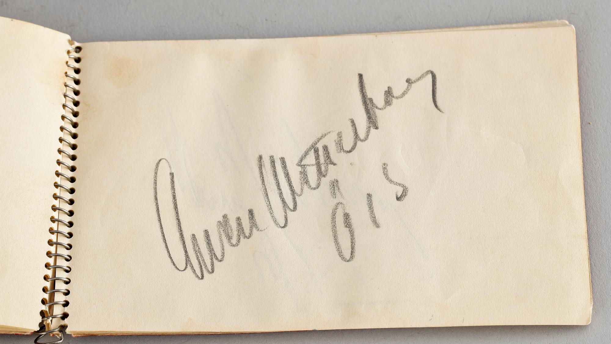 PARTI AUTOGRAFER, ca 150 st, mest svenska idrottsmän. 1940-50-tal.