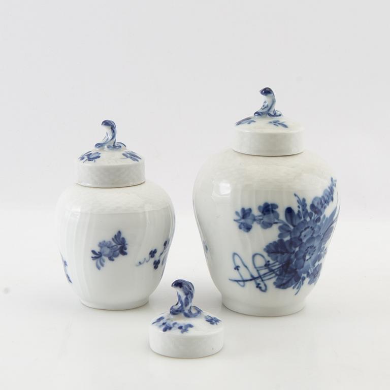 Service approximately 140 pieces "Blue Flower" Royal Copenhagen Denmark 20th century porcelain.