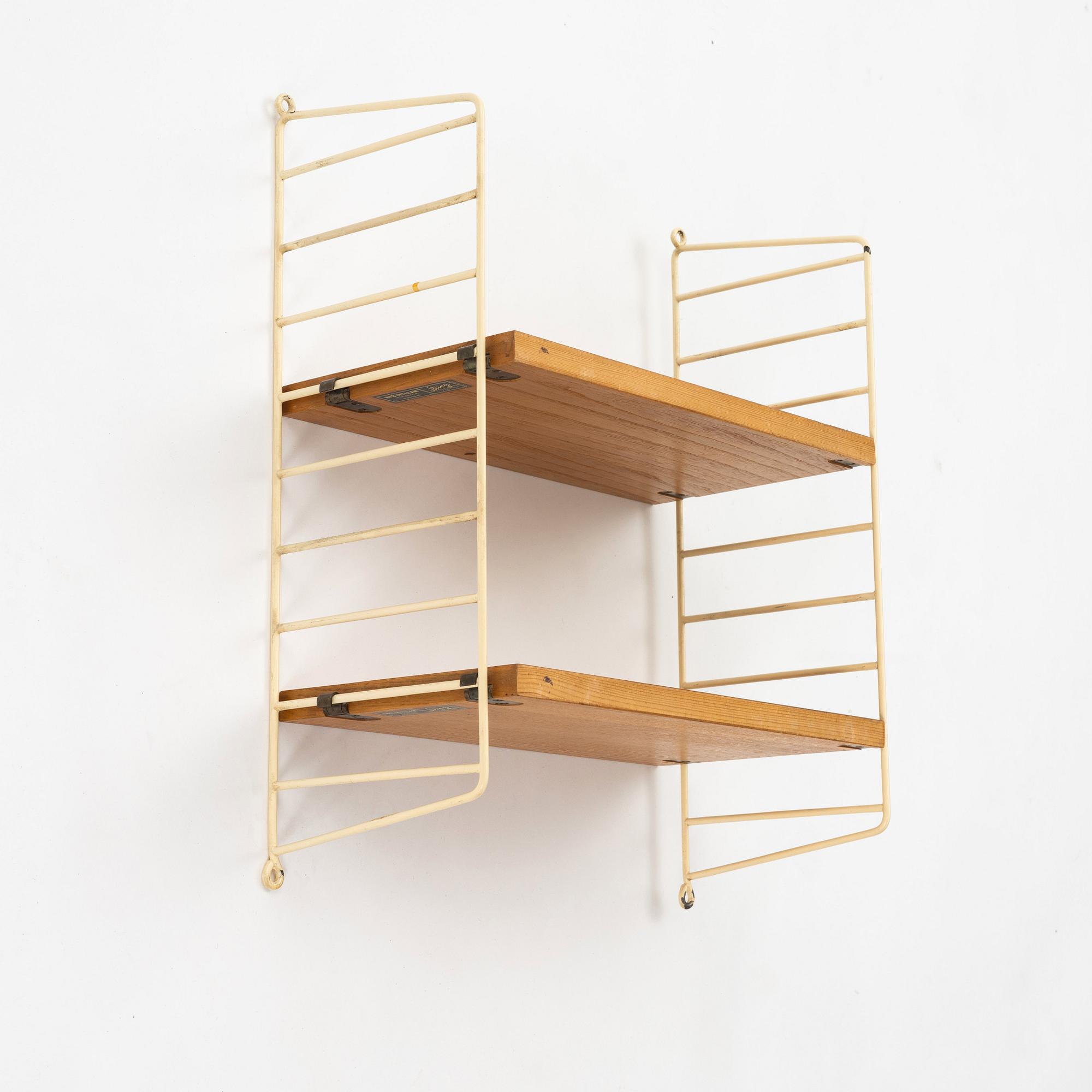 Nils Strinning, a bookshelf, "BFB-Hyllan"(Bonniers Folk Bibliotek), eller "Stringhyllan", String Design, Sweden ca 1949-55.