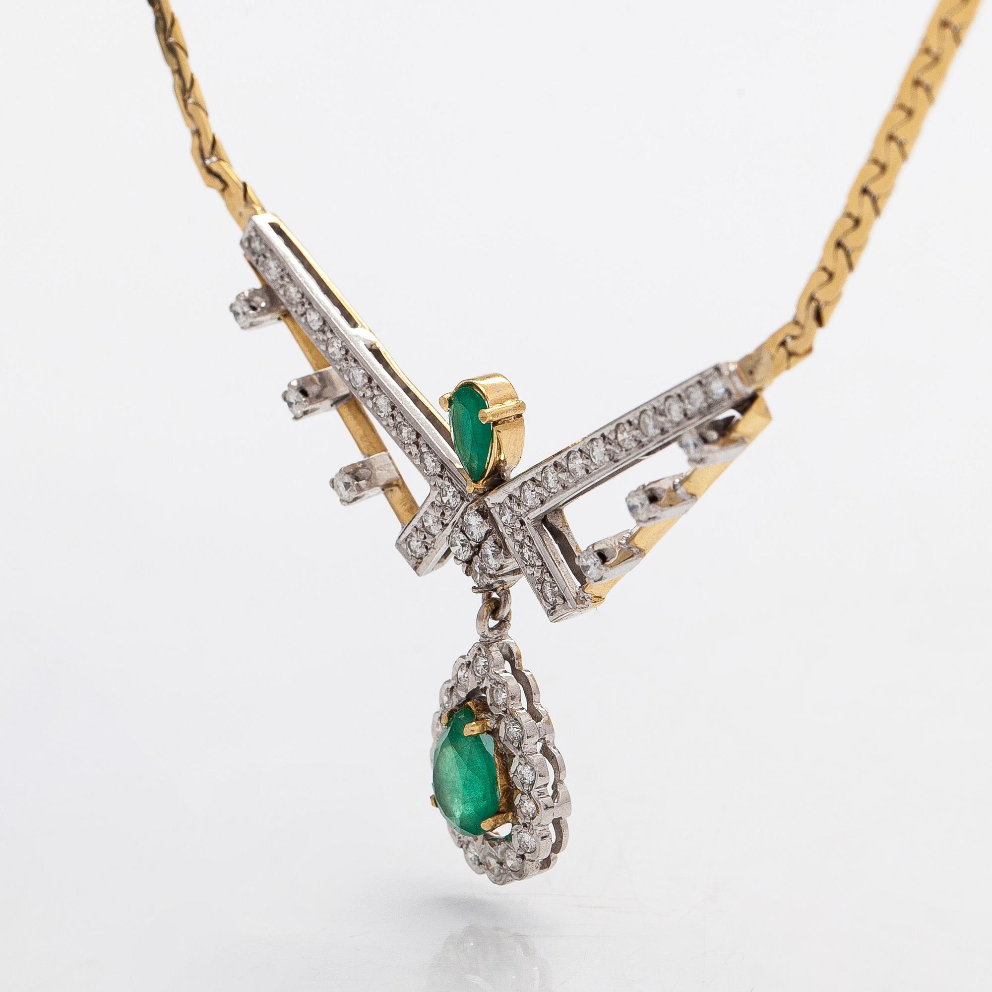 Halsband, collier, 18K guld med smaragder och diamanter.