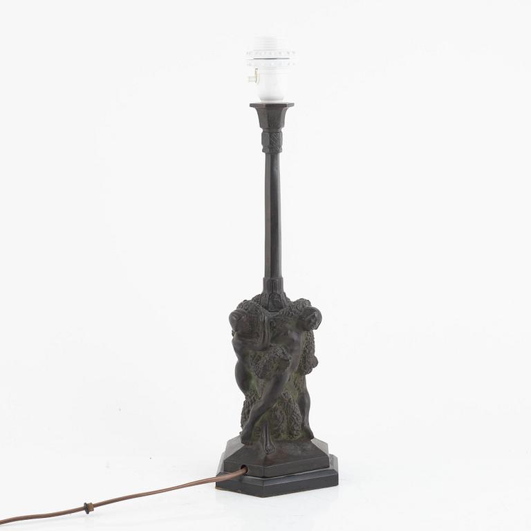 Ragnar Gellerstedt, a Swedish Grace table lamp, Herman Bergmans Kostgjuteri, Sweden, 1920's.