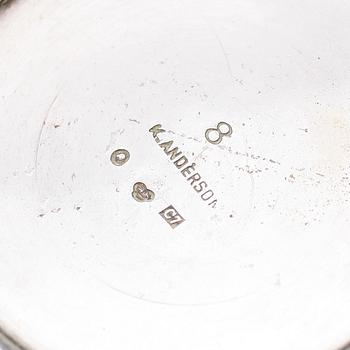 BÄGARE, 5 st, och FAT, silver, bl a K Anderson, 1900-talets början. Vikt ca 653 g.