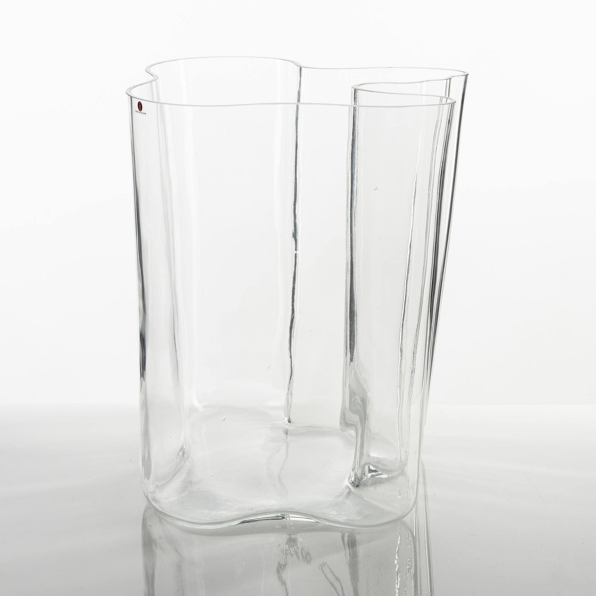 Alvar Aalto, vas, glas, modell 3031, Iittala, Finland, signerad.