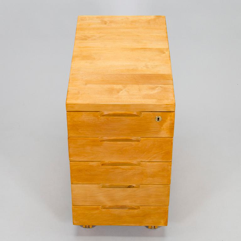 Aino Aalto, A 1930's 'B96' drawer unit for O.Y. Huonekalu- ja Rakennustyötehdas A.B. Finland.