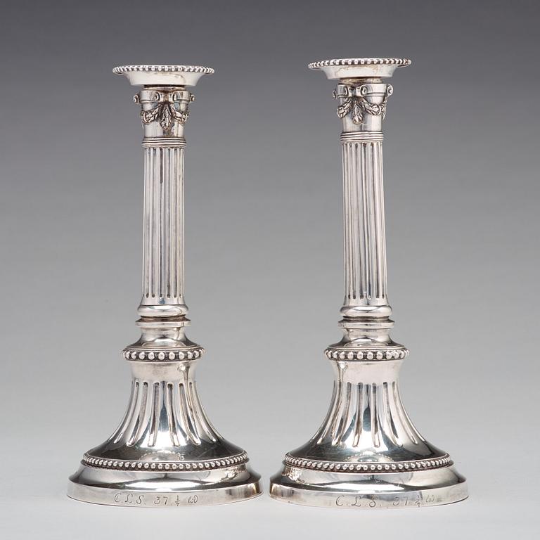 Johan Abraham Hallard, ljusstakar, ett par, silver, Stockholm 1794. Gustavianska.