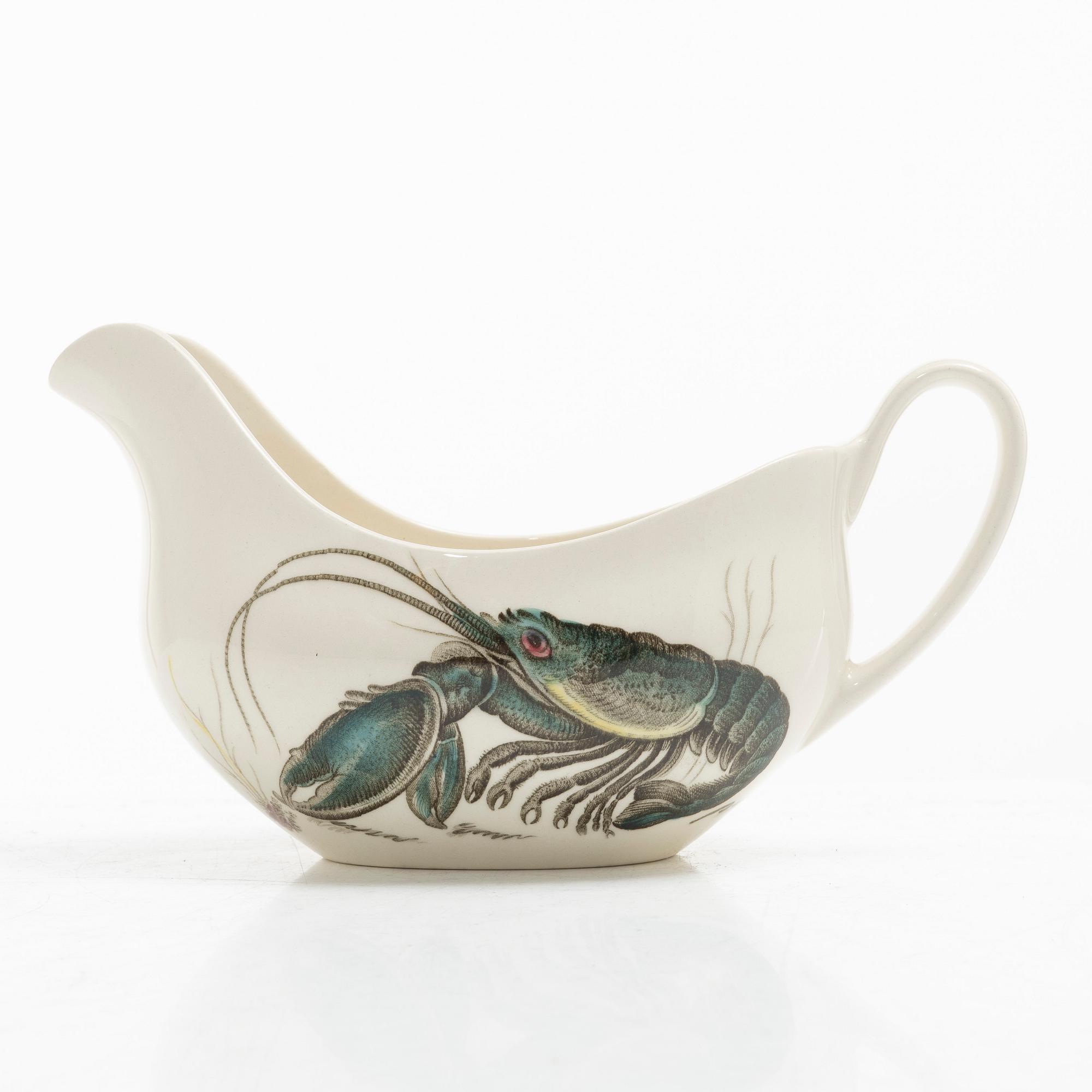 16 pieces of a Johnson Bros 'Fish' service, England.