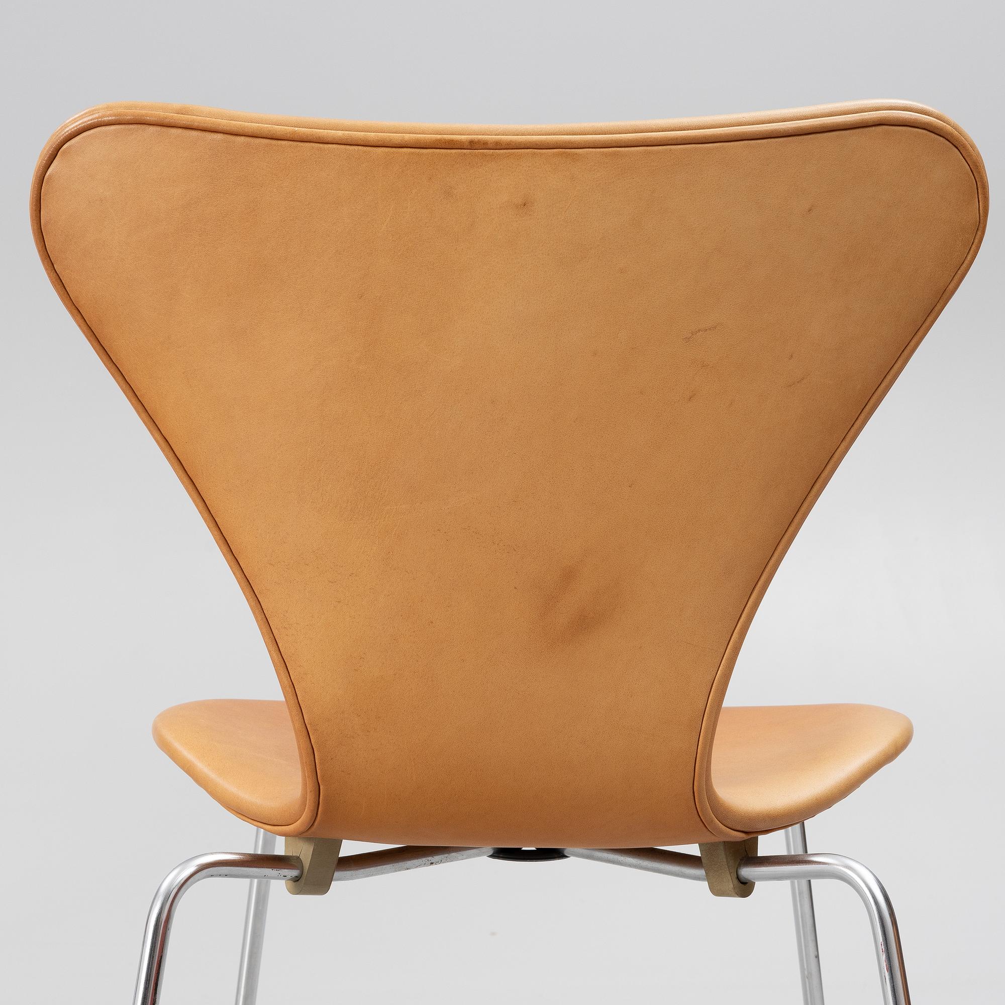 Arne Jacobsen, stolar 4 st, "Sjuan", Fritz Hansen.