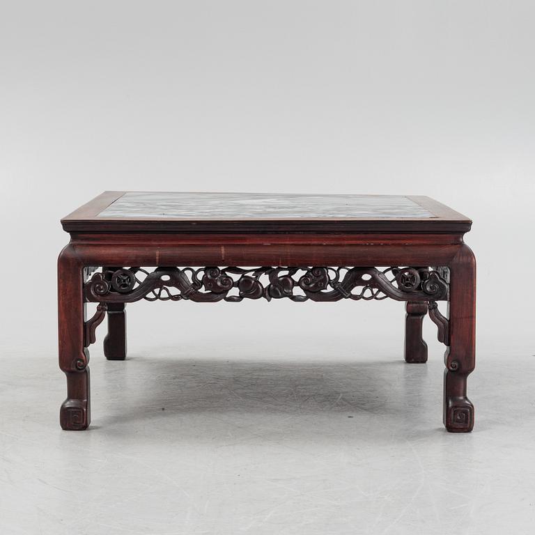 Soffbord/low table, hardwood och dream stone. Kina, 1900-tal.