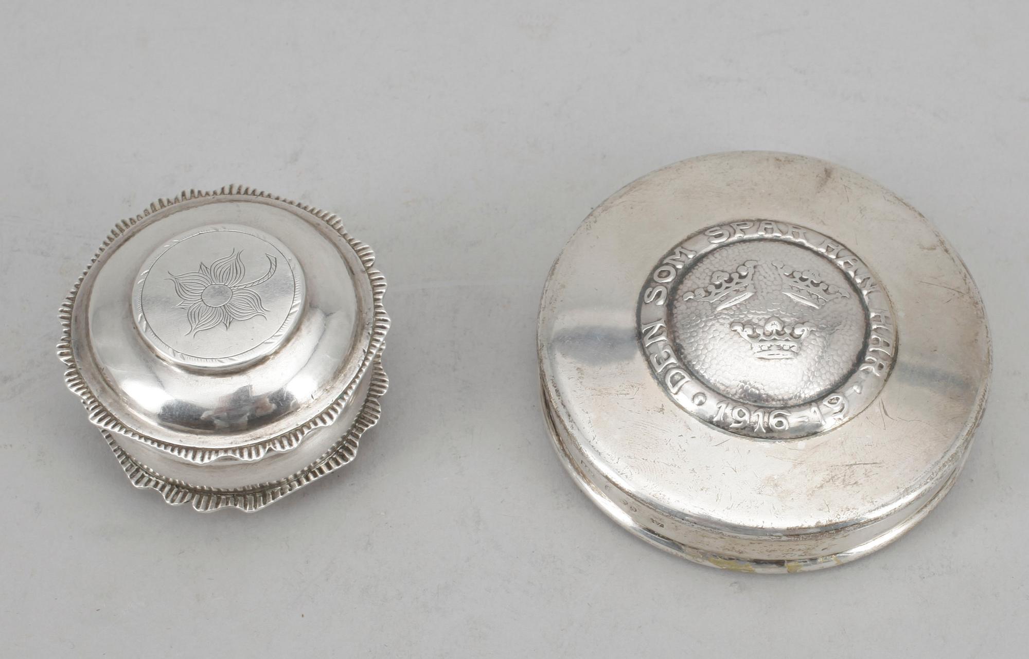 PARTI DOSOR, 6 st, silver, bla Carl Fredrik Jonssén, Uddevalla 1850. Totalt ca 280 gram.
