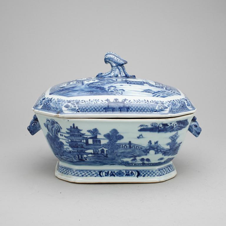 TERRIN, porslin, Kina, Qianlong (1736-1795), Qing Dynastin.