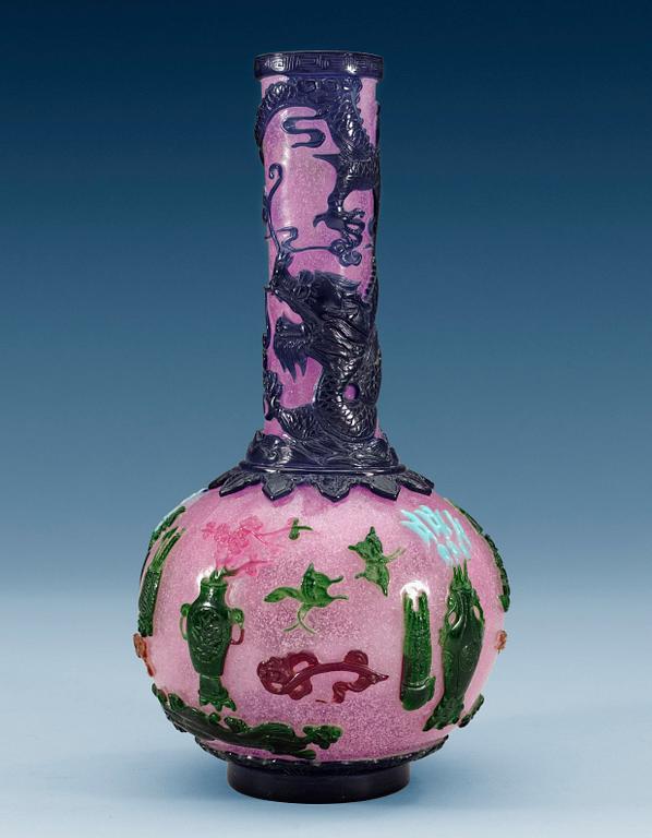 A Peking glass vase, 20th Century, with Qianlong seal mark.