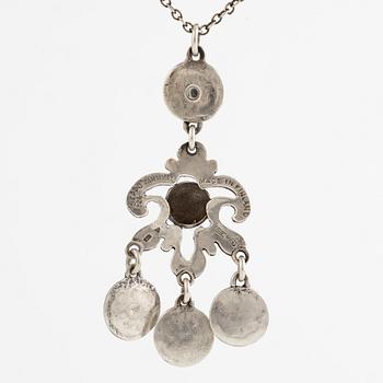 Seppo Tamminen, pendant, silver, with chain silver.