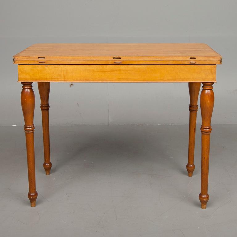 SPELBORD, biedermeier, 1800-talets mitt.