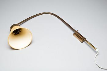 VÄGGLAMPA. Modell 2484, Josef Frank för Firma  Svenskt Tenn.