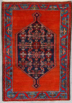 MATTA, semiantik/old Hamadan, 196x135 cm.