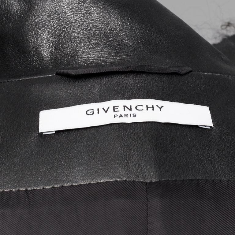 COAT, Givenchy, italien size 34.