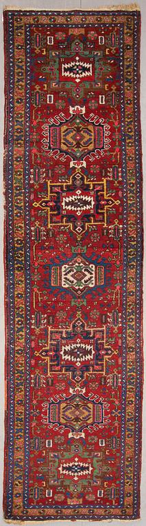 GALLERIMATTA. Semiantik, Iran, ca 346 x 90 cm.
