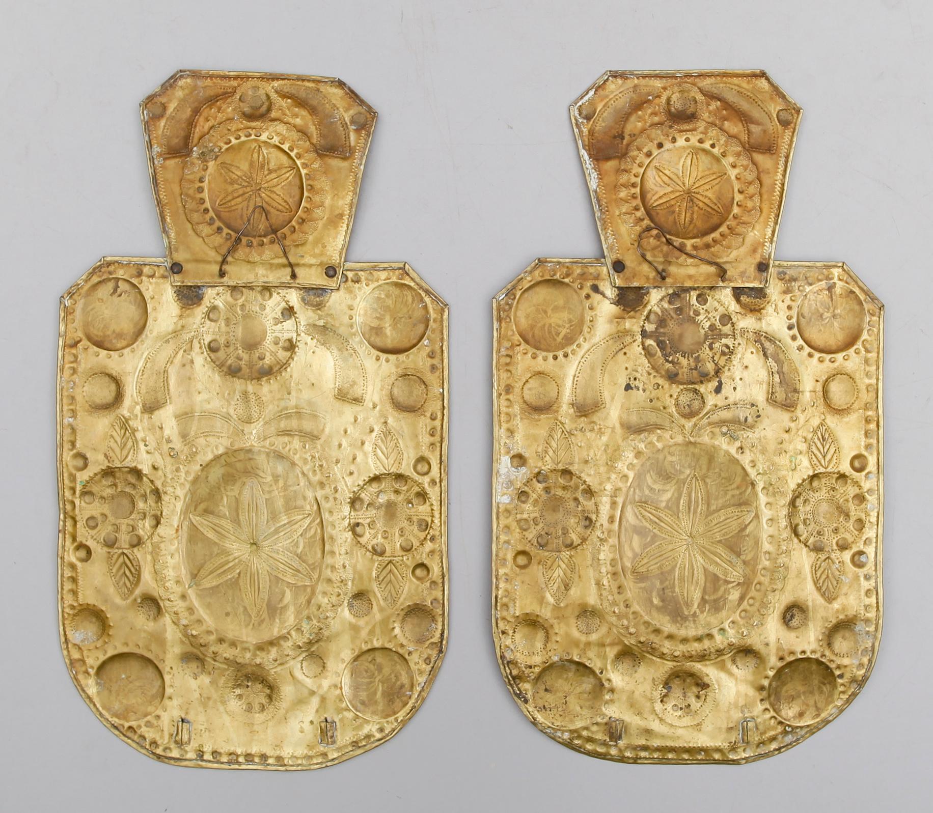 VÄGGPLÅTAR, 1 par, mässing, 1800-/1900-tal.