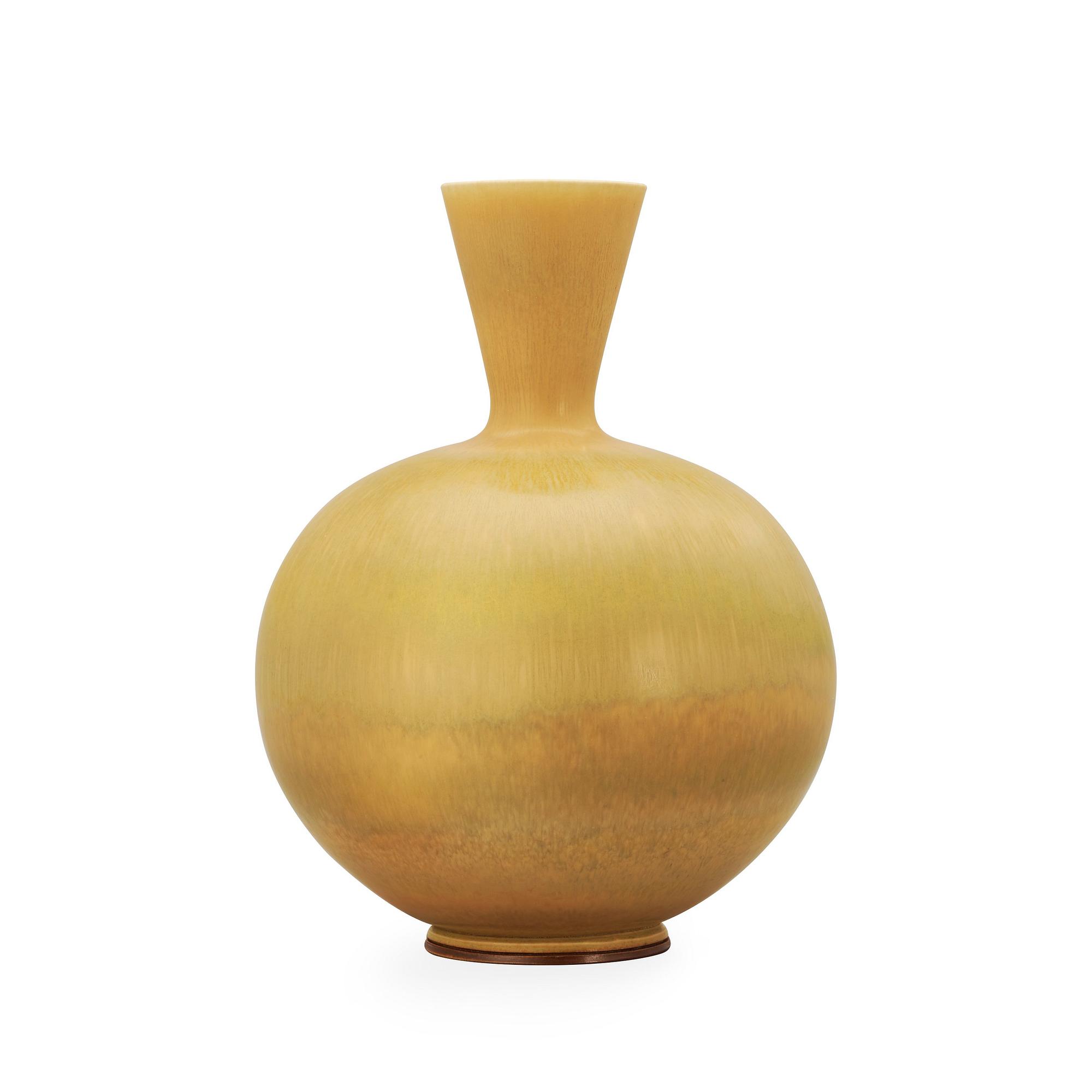 A Berndt Friberg stoneware vase, Gustavsberg Studio 1972.