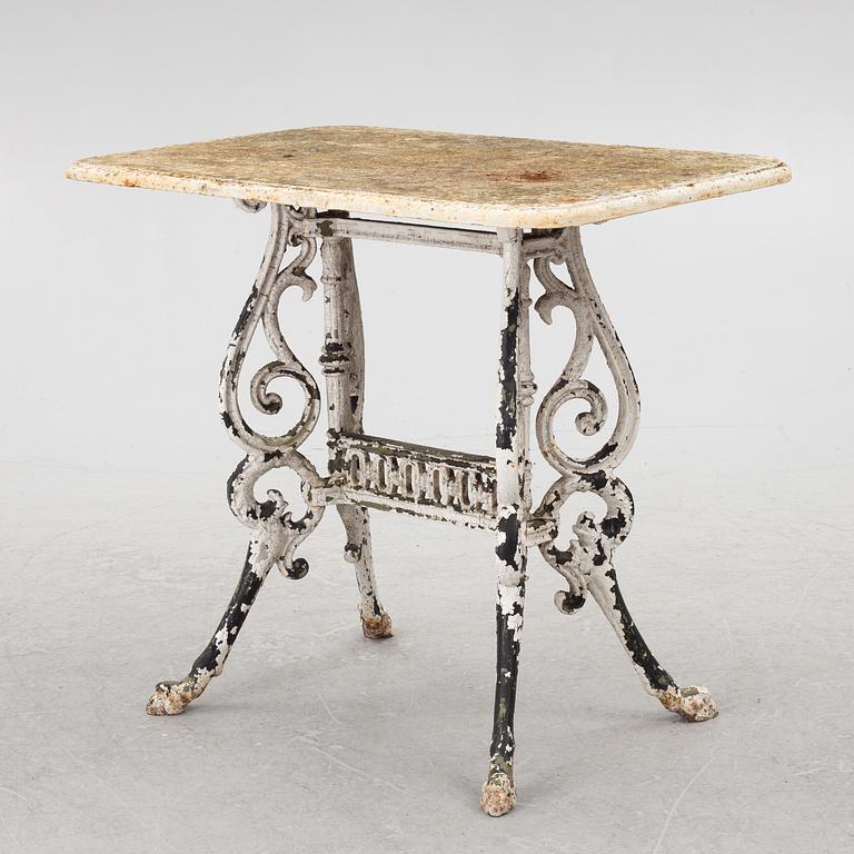 Trädgårdsbord, 1900-talets första hälft.