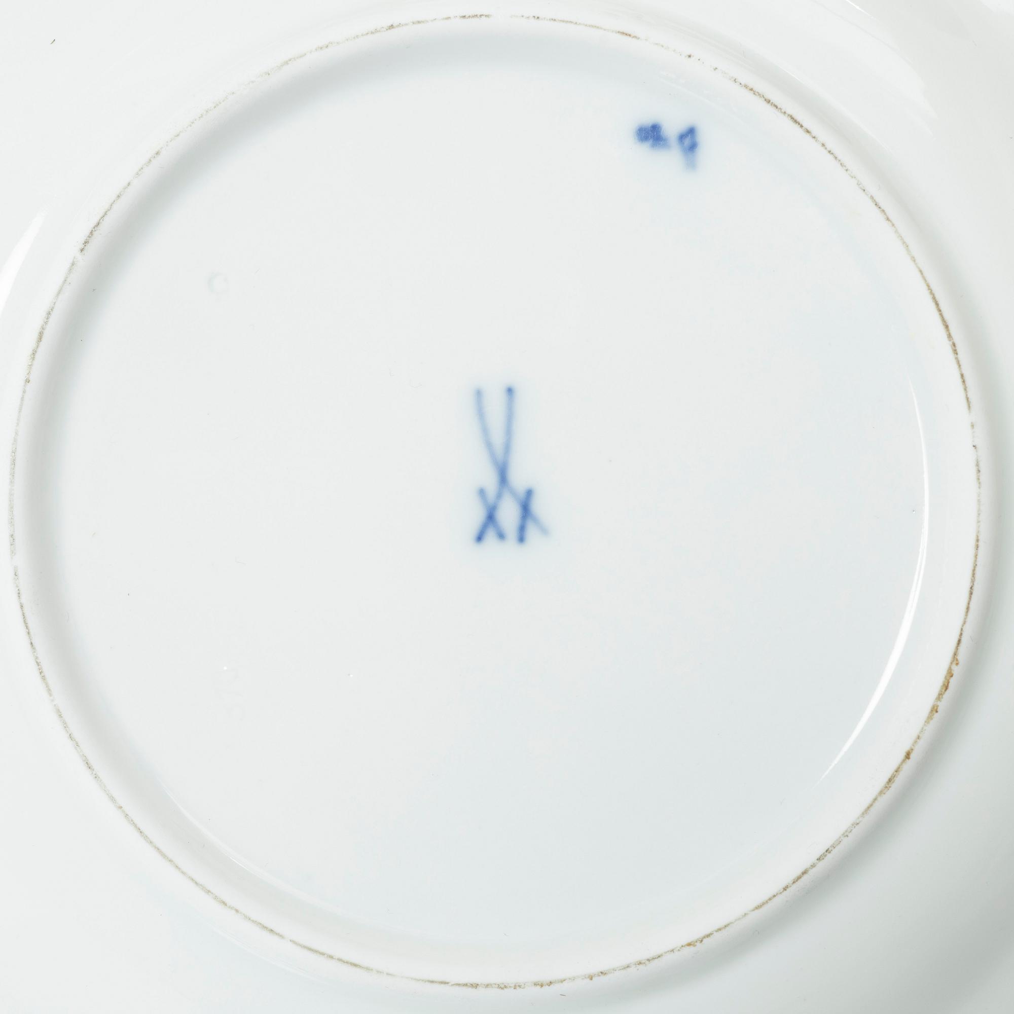 Meissen, A 38-piece porcelain coffee service, 'Zwiebelmuster', Meissen, Germany.