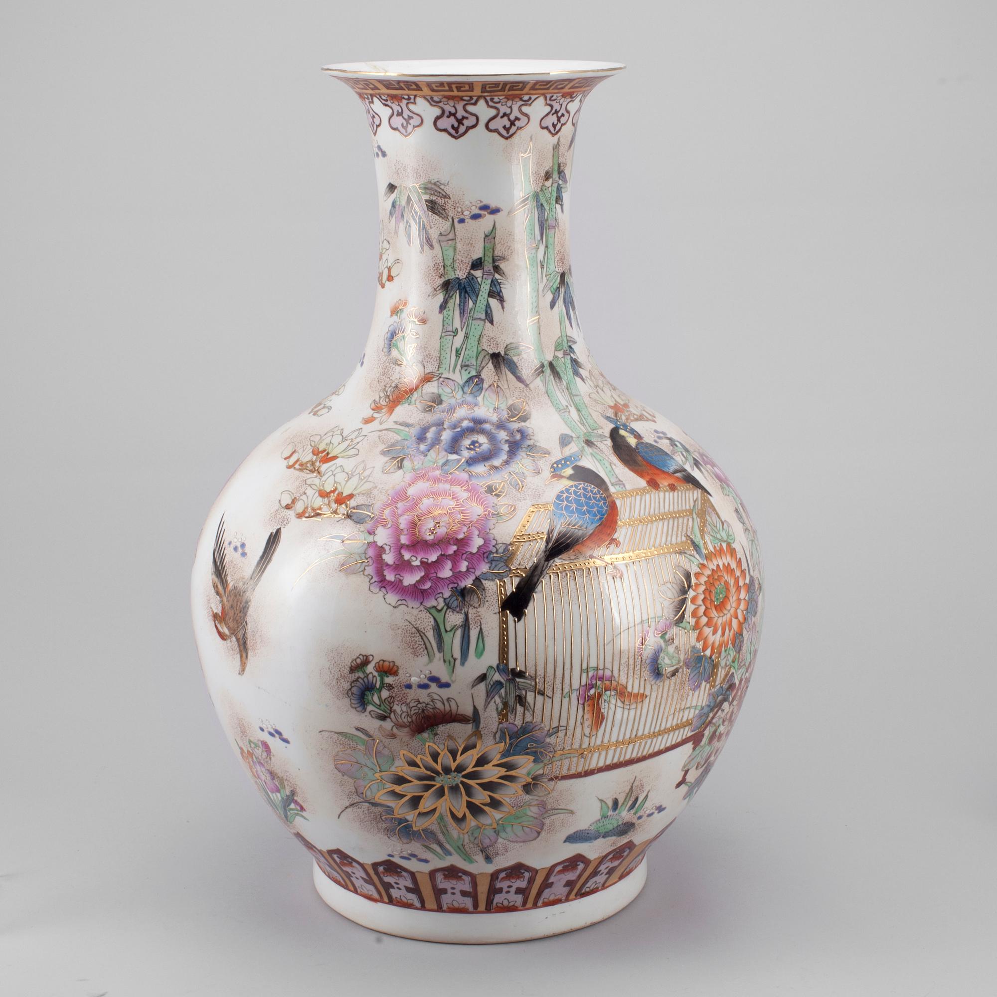 GOLVVAS, porslin, Orientalisk, 1900/2000-tal.