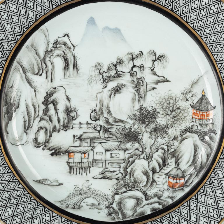 Tallrik, porslin, Kina, 1700-tal.