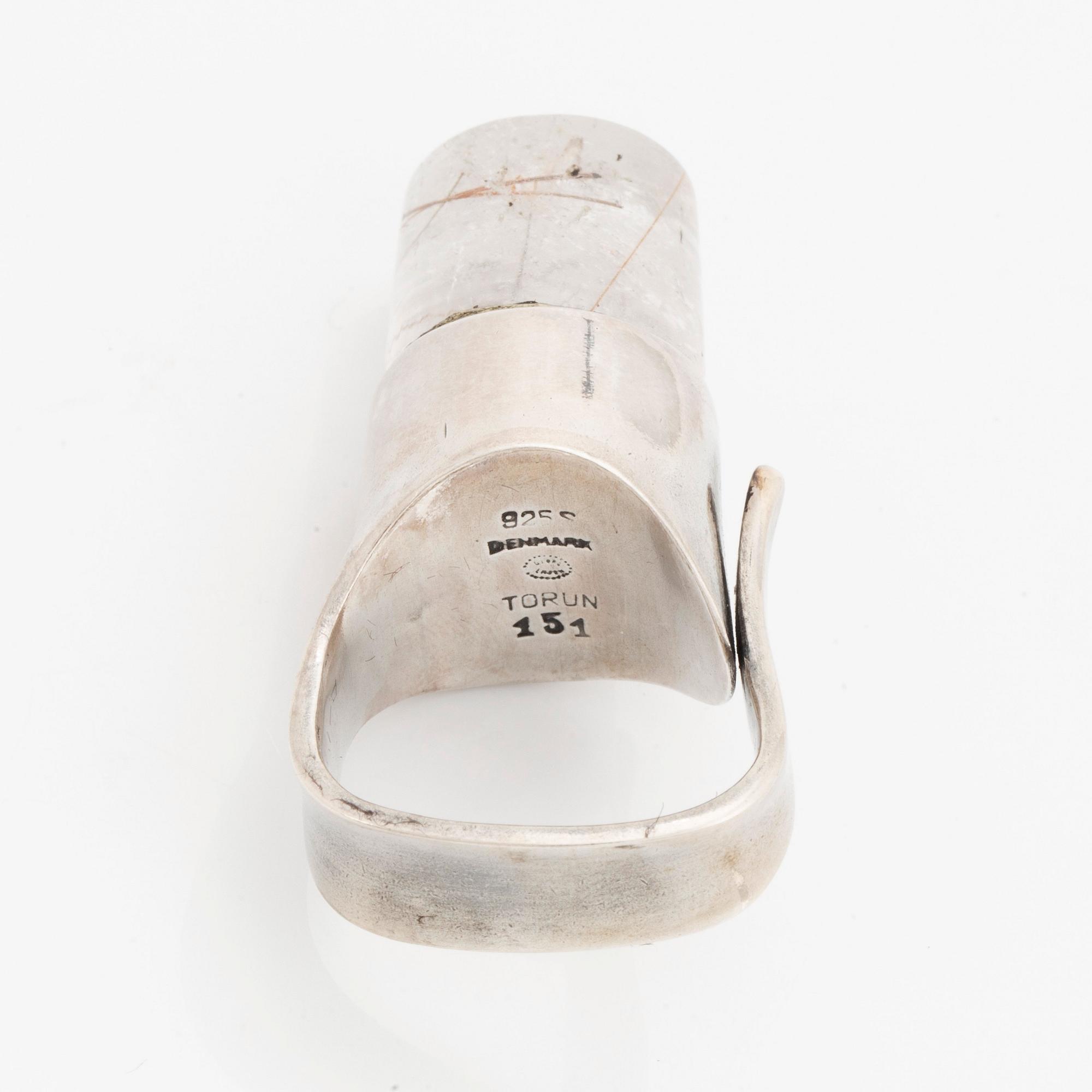 Vivianna Torun Bülow-Hübe, a sterling and qvartz ring, Georg Jensen 1945-77, design nr 151.