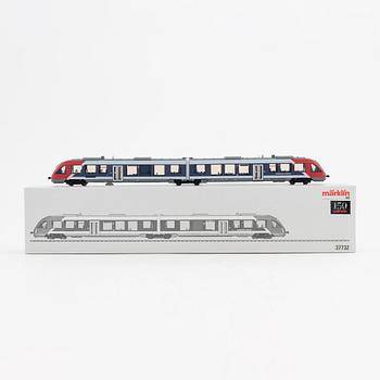 Märklin, rälsbuss, modellnr 37732, spår H0, i kartong.