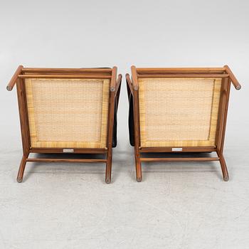 Ole Wanscher, a pair of walnut 'Colonial Chair OW 149', Carl Hansen & Son, Denmark.