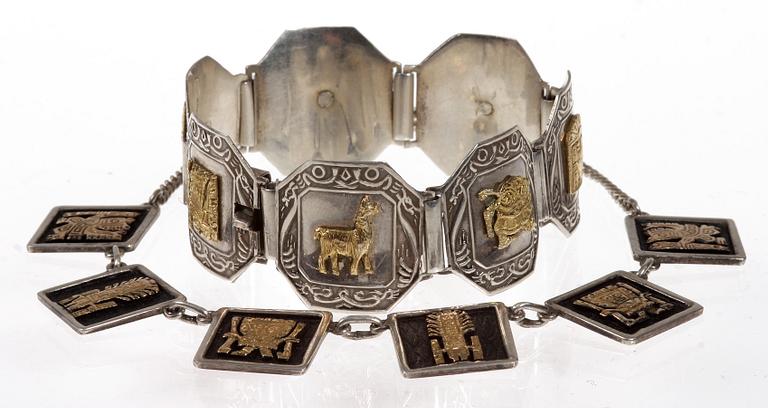 ARMBAND, 2 st, sterlingsilver samt guld, 18 K, trol Mexico, 1900-tal.