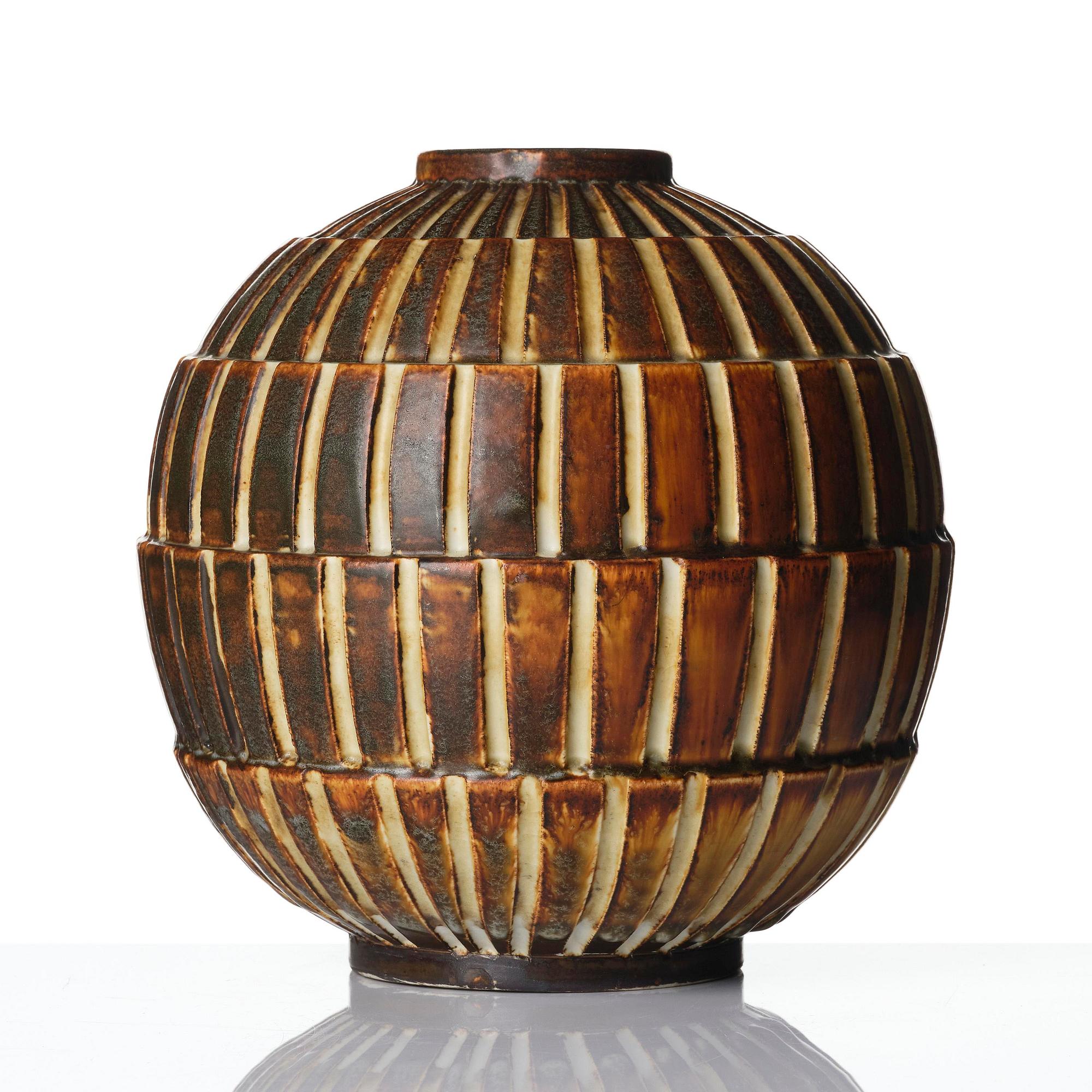 Gertrud Lönegren, a glazed stoneware vase, Rörstrand 1936-41.