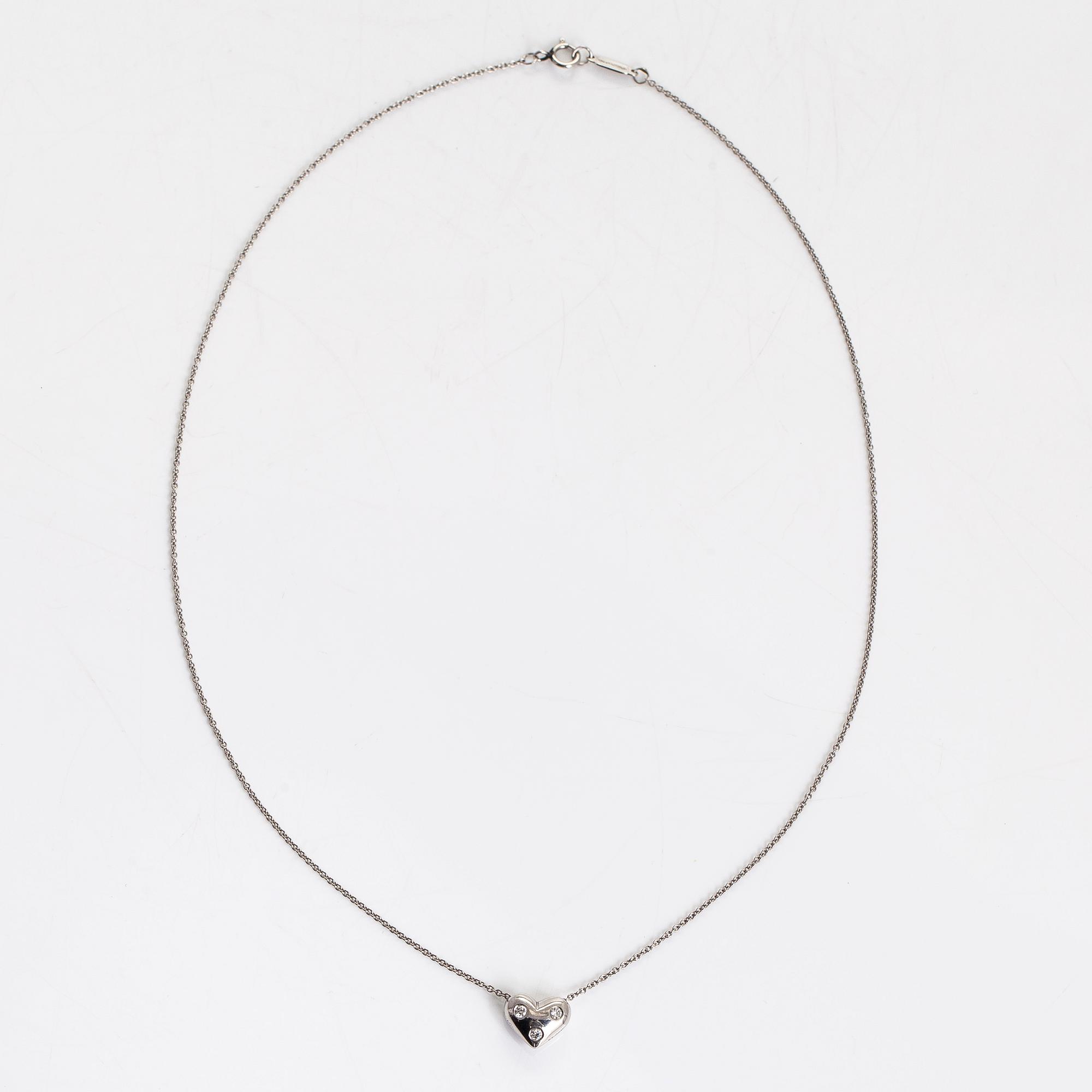 Tiffany & Co, halsband,  platina, med hänge i form av hjärta och diamanter.