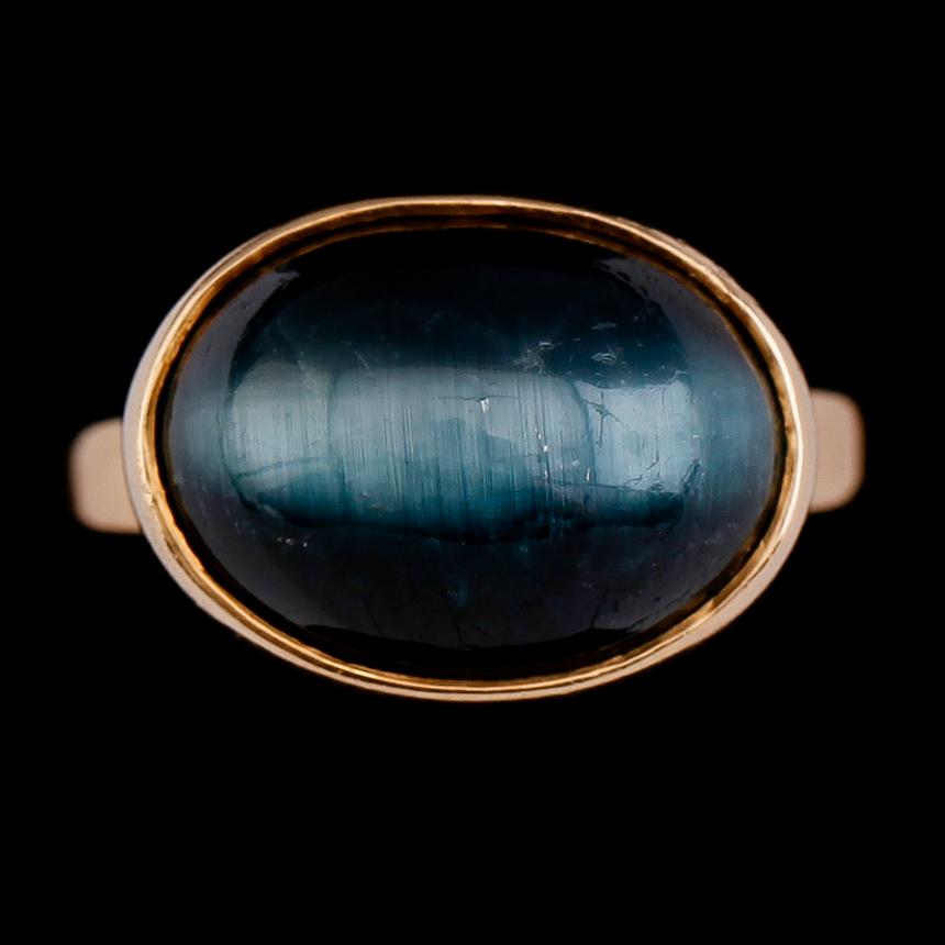 RING, 18 k guld, OC Stockholm 1976. Vikt 9,8 g.
