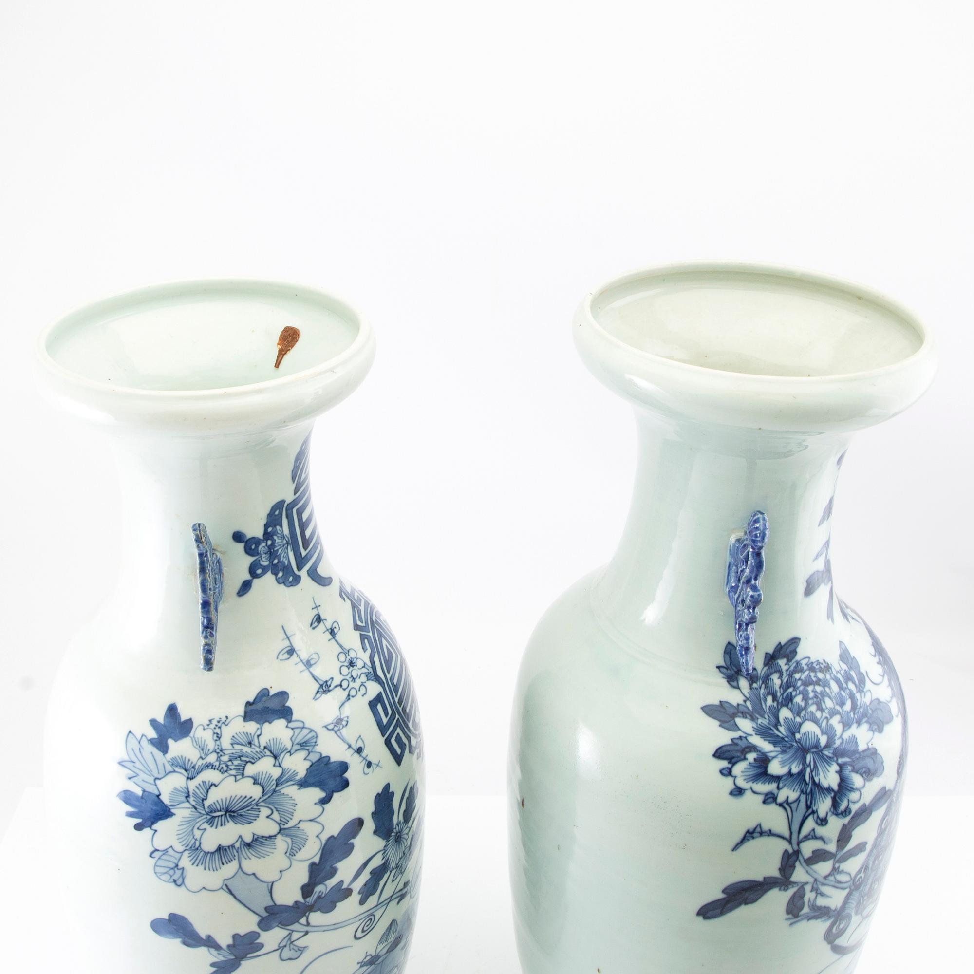 Two Chinese blue and white vases, late Qing dynasty, first half of the 20th century.