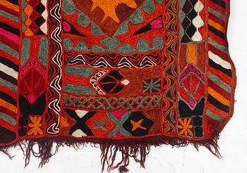 Matta/vävnad, slätväv, täsknomader, ca 280 x 154 cm.
