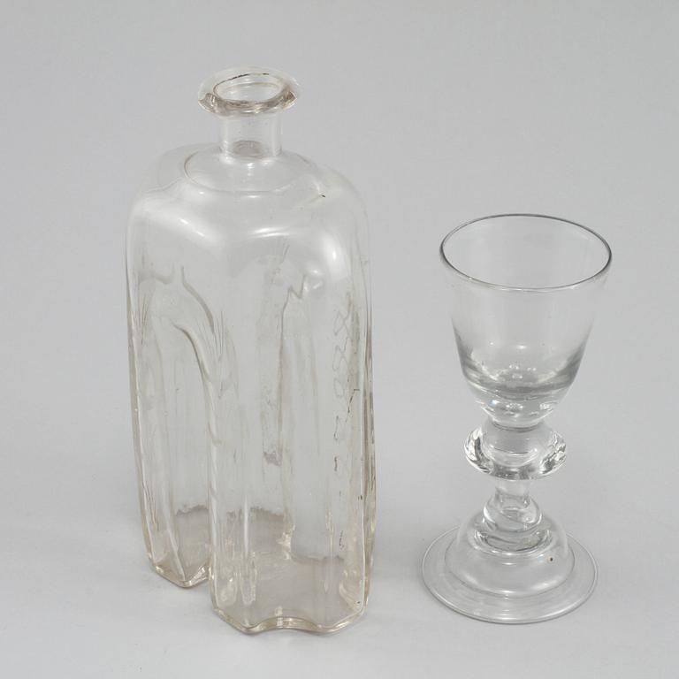 GLAS, hessisk typ, 1700-tal och FLASKA, 17/1800-tal.