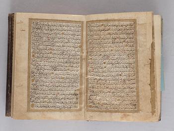 KORAN. Konstantinopel 1716. Höjd 15,5 x 11,5 cm.