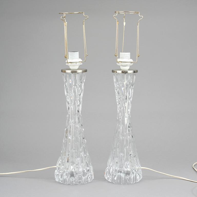 BORDSLAMPOR, ett par, Carl Fagerlund, Orrefors. Modell RD 1477.