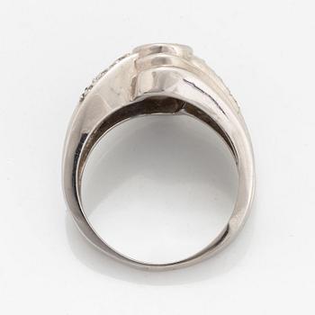 Sapphire and diamond ring.