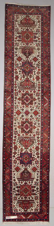 MATTA, orientalisk, galleri. Ca 102 x 460 cm.