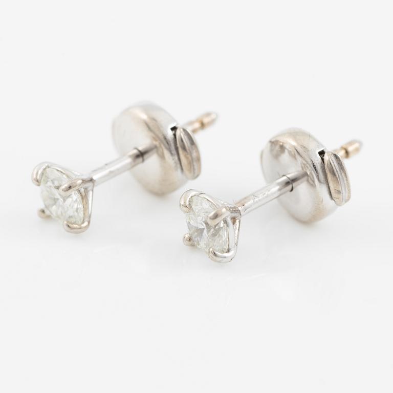 Earrings, 18K white gold with brilliant-cut diamonds.