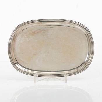 Tre delar silver, sockerskål, mjölkkanna och bricka. CG Hallberg 1953 & K & EC 1949.