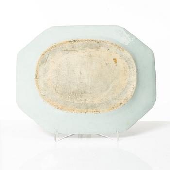 A Chinese blue and white export porcelain dish, Qing dynasty, Qianlong (1736-95).