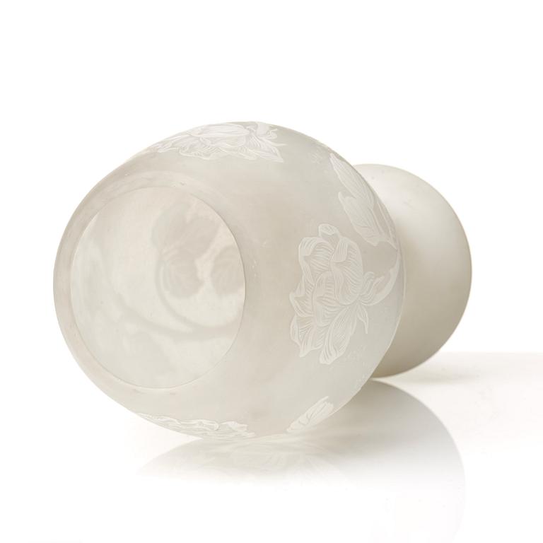 Axel Enoch Boman, a unique Art Nouveau cameo glass vase, Reijmyre 1913.